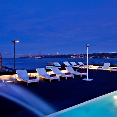 Altis Belem Hotel & Spa, A Member Of Design Hotels Lisboa Kültér fotó The pool at the Ritz-Carlton, Lisbon