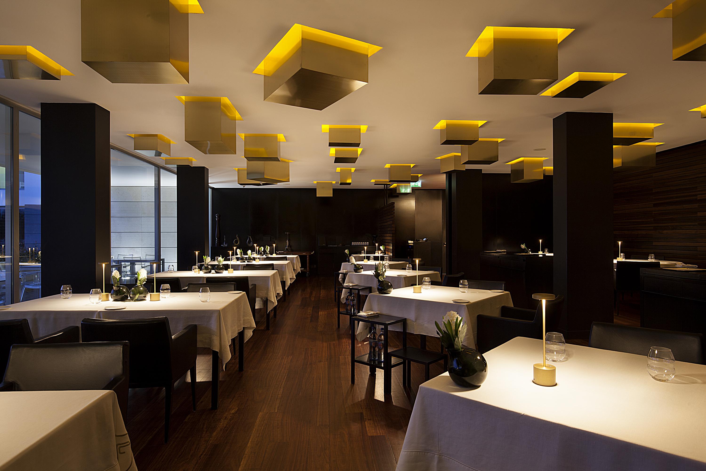 Altis Belem Hotel & Spa, A Member Of Design Hotels Lisboa Kültér fotó Interior of the restaurant