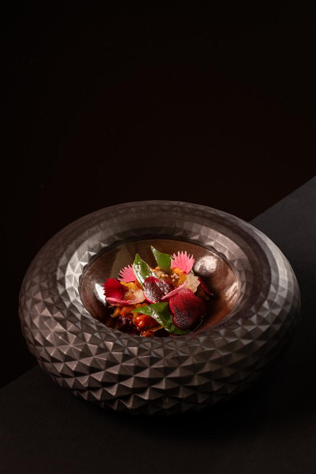 Altis Belem Hotel & Spa, A Member Of Design Hotels Lisboa Kültér fotó A dish from the restaurant