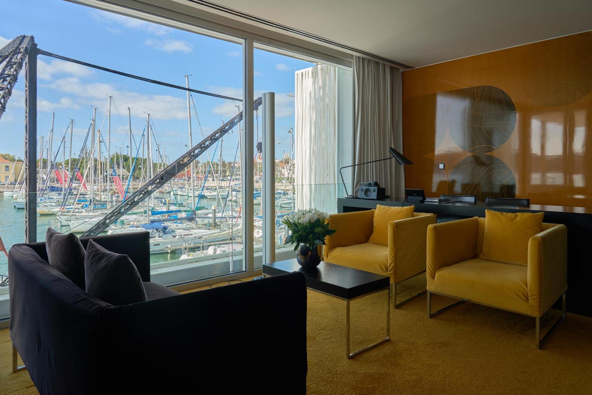 Altis Belem Hotel & Spa, A Member Of Design Hotels Lisboa Szoba fotó A suite at the InterContinental San Diego